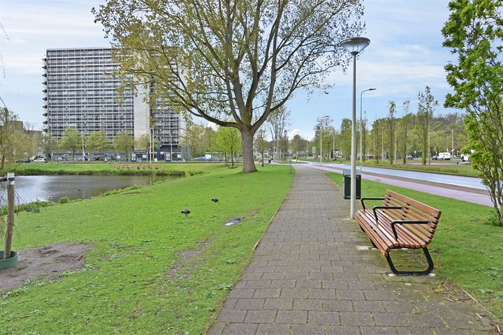 Bekijk foto 36 van Beethovenlaan 51