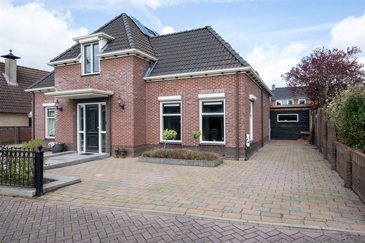 View photo 3 of Mauritsstraat 35