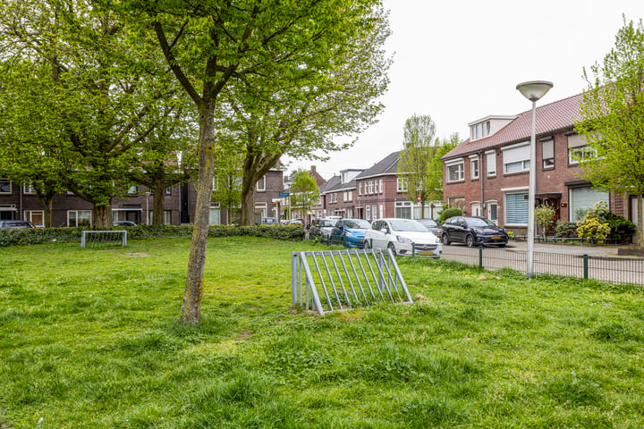 Bekijk foto 34 van Laagstraat 376