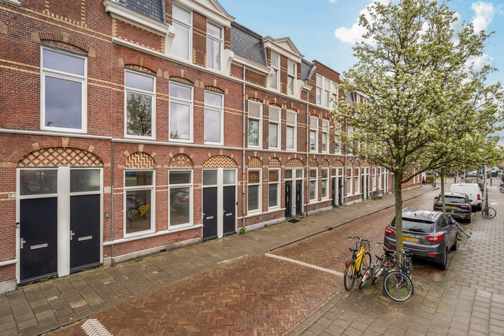 Bekijk foto 4 van Van Mierisstraat 36