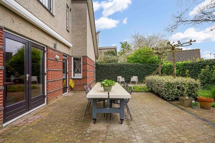 Bekijk foto 18 van Fientje Brouwersstraat 35