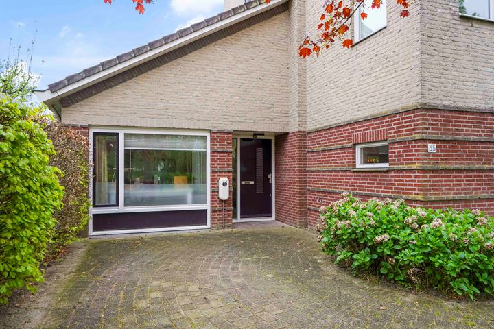 Bekijk foto 44 van Fientje Brouwersstraat 35