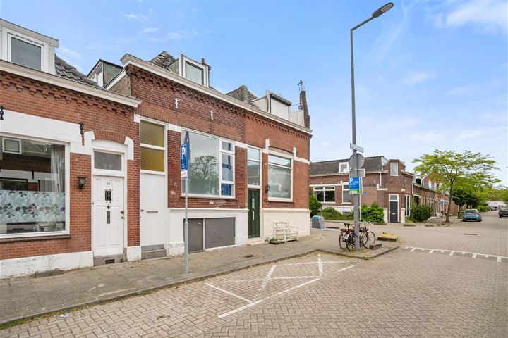 Bekijk foto 5 van Zwijndrechtsestraat 40