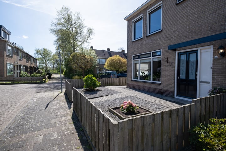 Bekijk foto 30 van Pinksterblomstraat 30