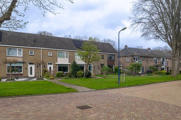 Bekijk foto 4 van Marten Oostwoudstraat 13