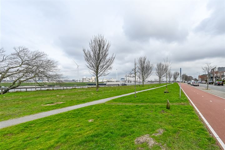 Bekijk foto 33 van IJmuiderstraatweg 179