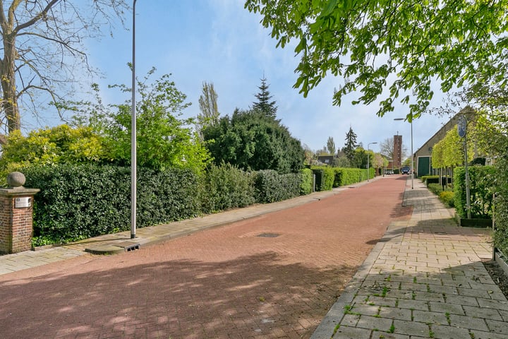 View photo 52 of Molendijk 8