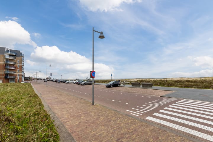 Foto 48 van Boulevard Ir de Vassy 47