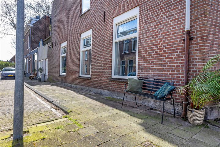 Bekijk foto 29 van Klarenbeekstraat 46