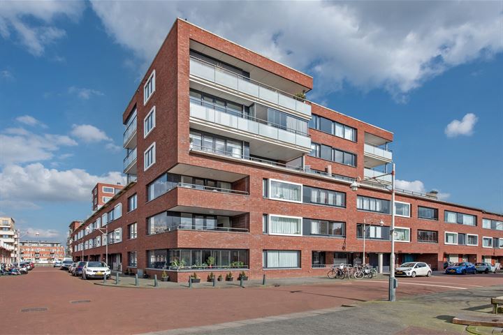 View photo 1 of Zeezwaluwstraat 117