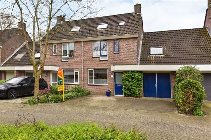 Bekijk foto 2 van Karperstraat 36