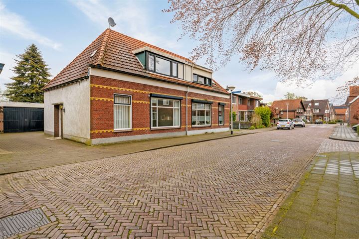 Bekijk foto 3 van Leliestraat 22