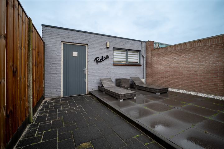 Bekijk foto 28 van Graaf Engelbrechtstraat 24