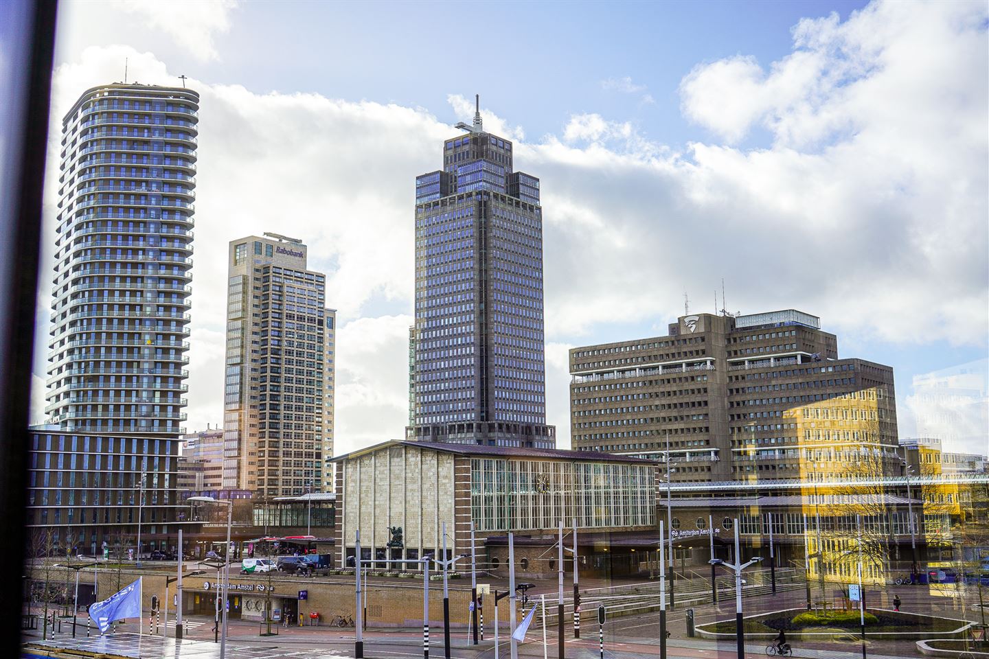 Bekijk foto 3 van Prins Bernhardplein 200