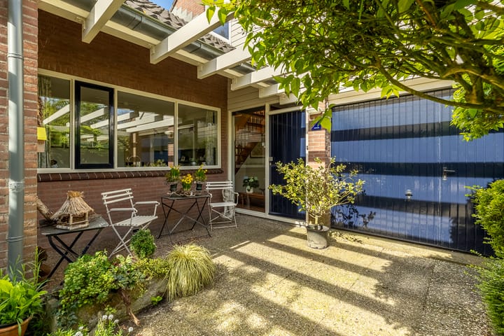 Photo 11 of dr. H.C.M. Ghijsenstraat 12