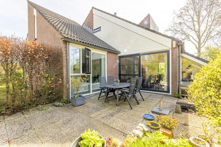 Photo 6 of dr. H.C.M. Ghijsenstraat 12