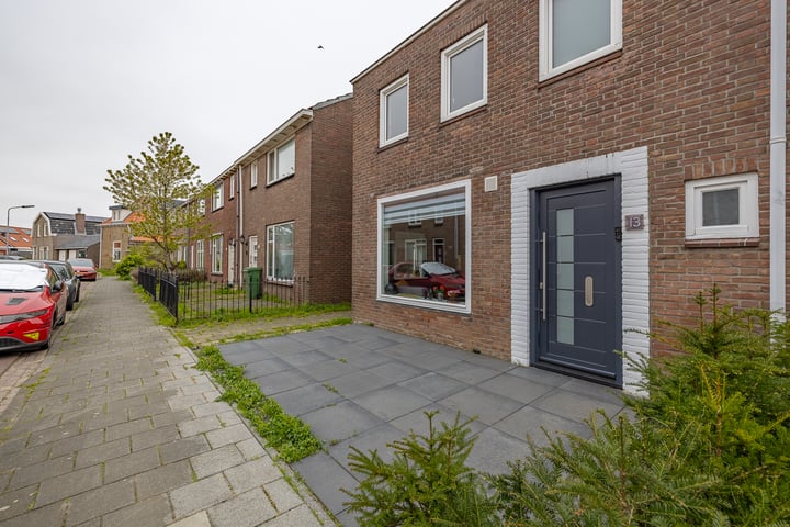 Bekijk foto 2 van Putwijkstraat 13