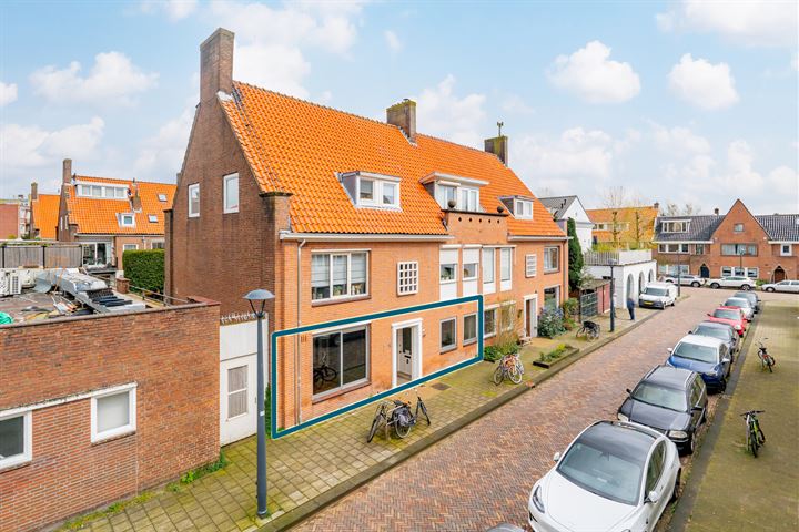 Bekijk foto 35 van R. Castelijnstraat 12