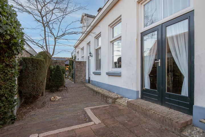 Bekijk foto 36 van Schoolstraat 24