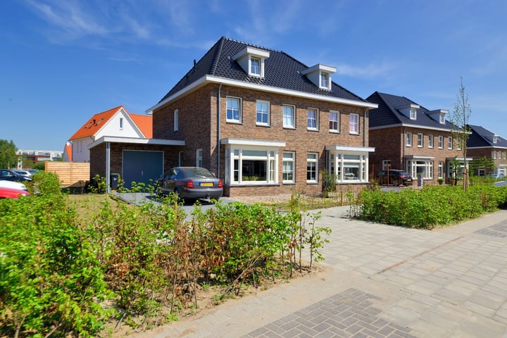 View photo 11 of Kapelstraat