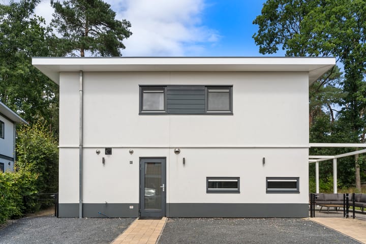 Photo 42 of Vijverlaan 1-S17