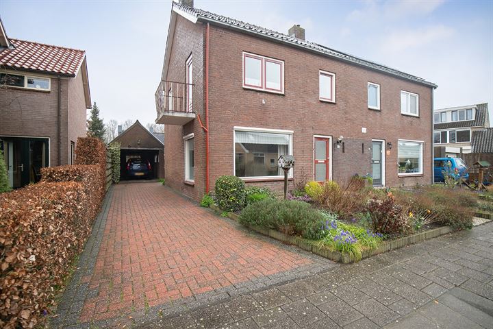 View photo 37 of Westenbergstraat 72