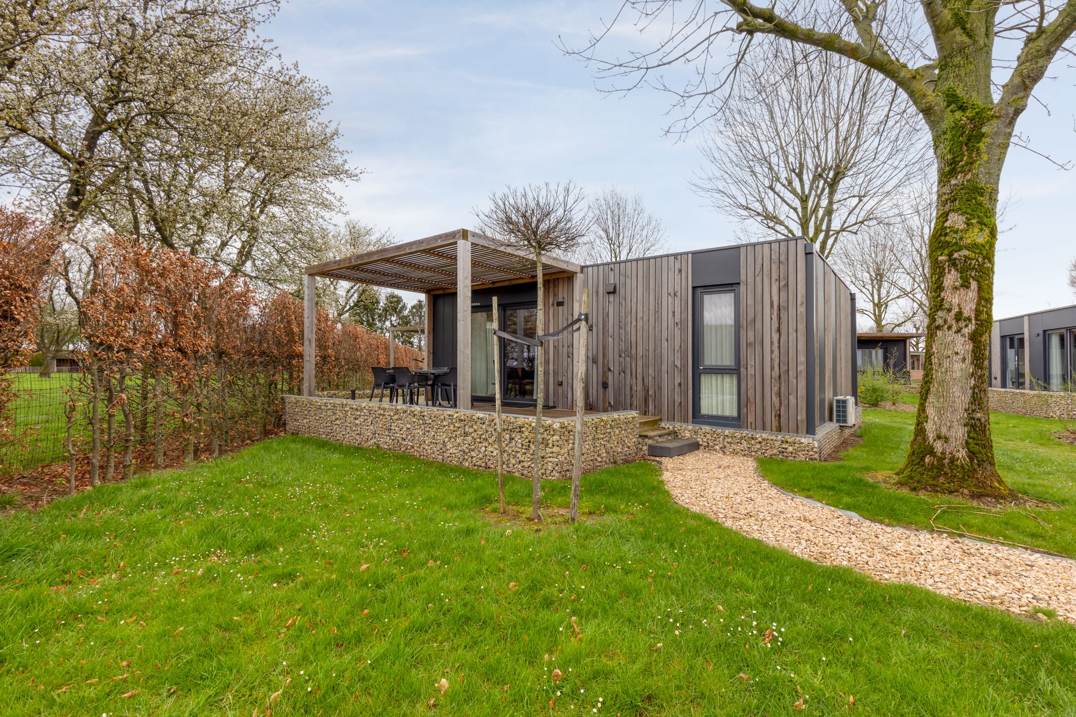 Foto 6 van Rijksweg 6-24