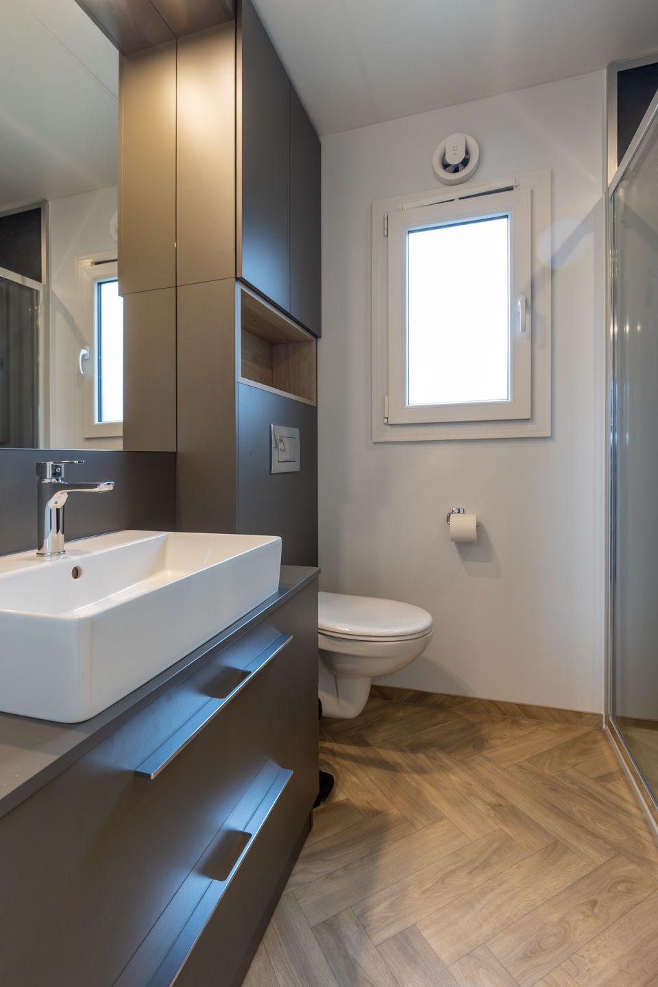 Foto 22 van Rijksweg 6-24