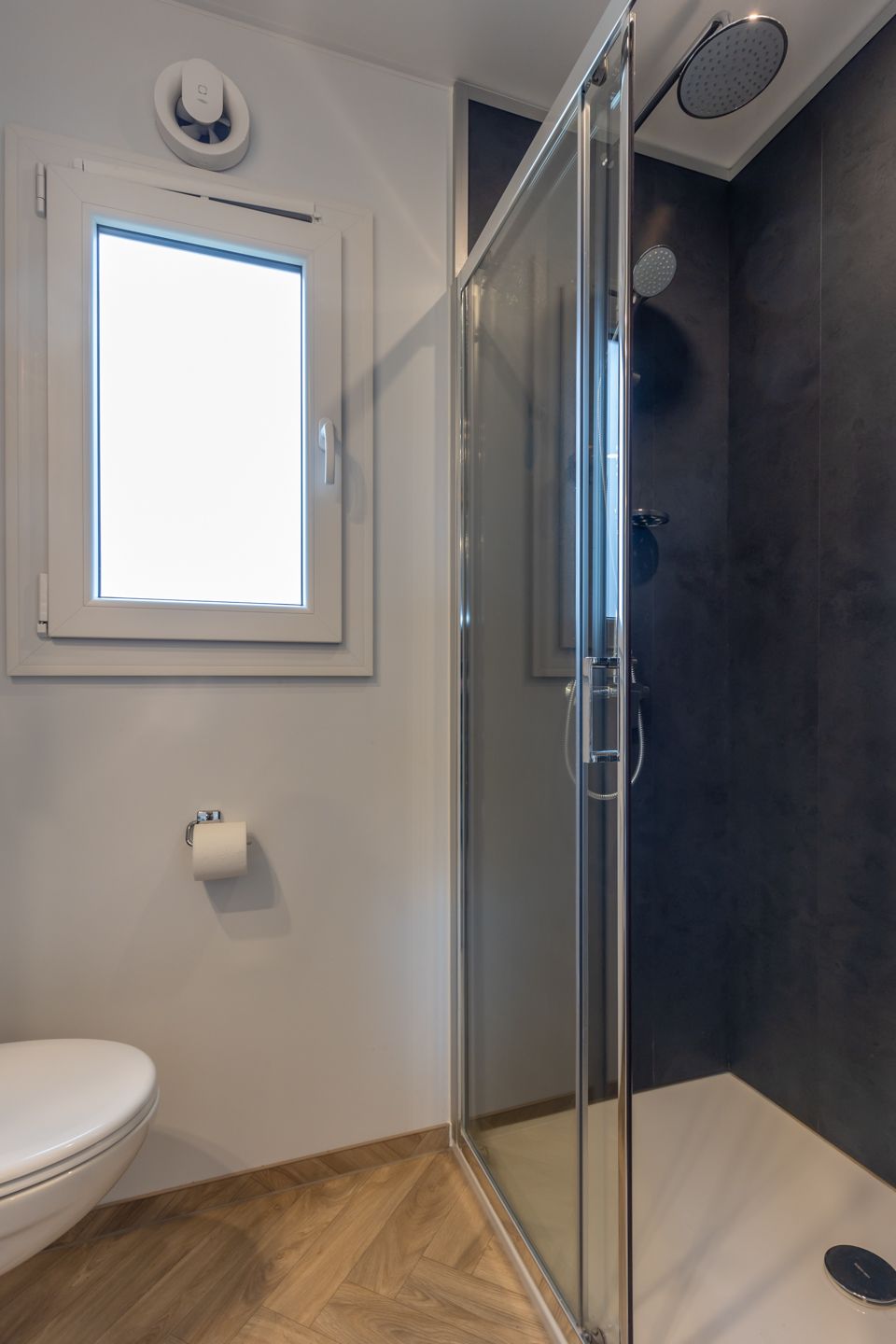 Foto 23 van Rijksweg 6-24