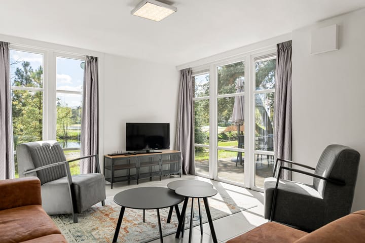 Photo 2 of Vijverlaan 1-S2