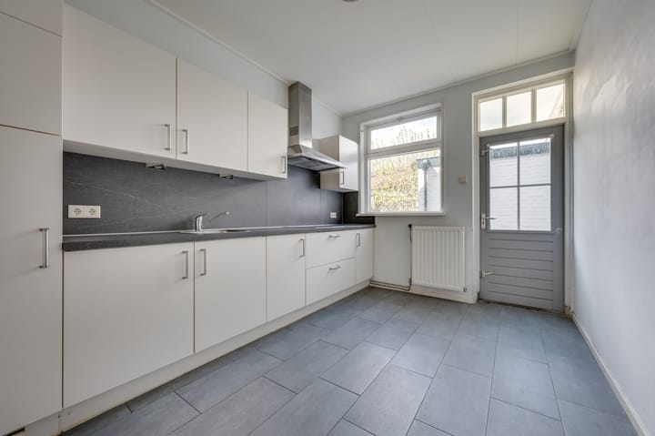 Foto 8 van Oranjeplein 11