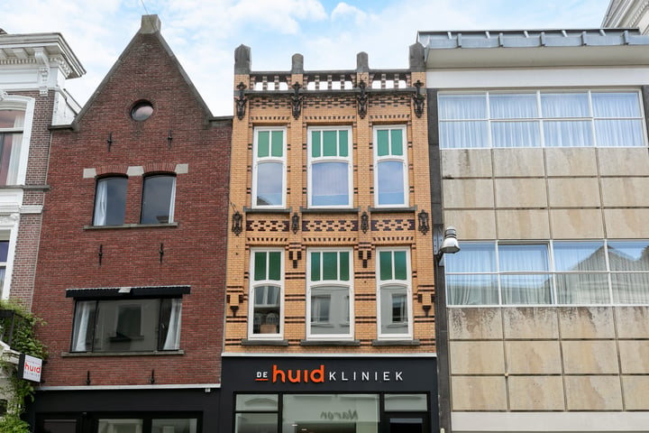 Bekijk foto 1 van Veemarktstraat 52-A