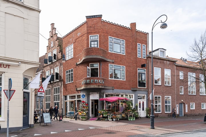 Bekijk foto 1 van Kleine Houtstraat 68