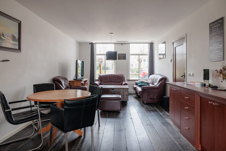 Foto 11 van Burgemeester Versteeghsingel 37