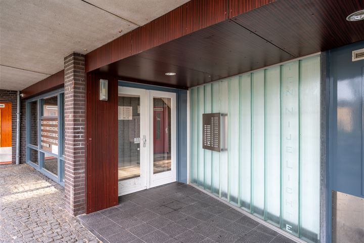 Bekijk foto 18 van Adriaan van Bergenstraat 56