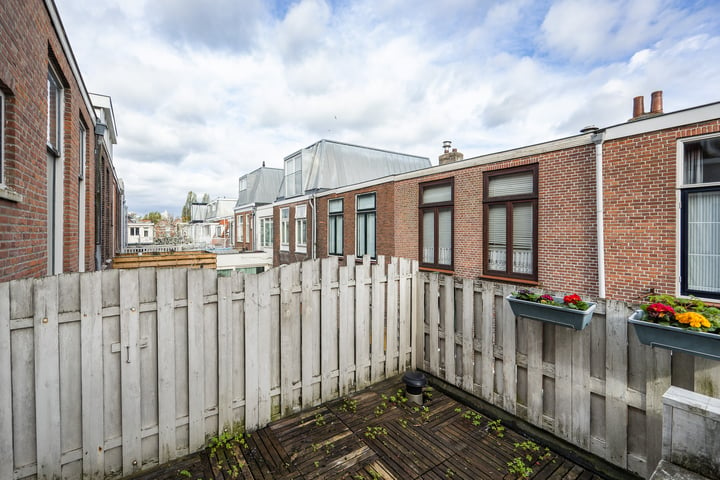 View photo 22 of Prins Hendrikstraat 24-A