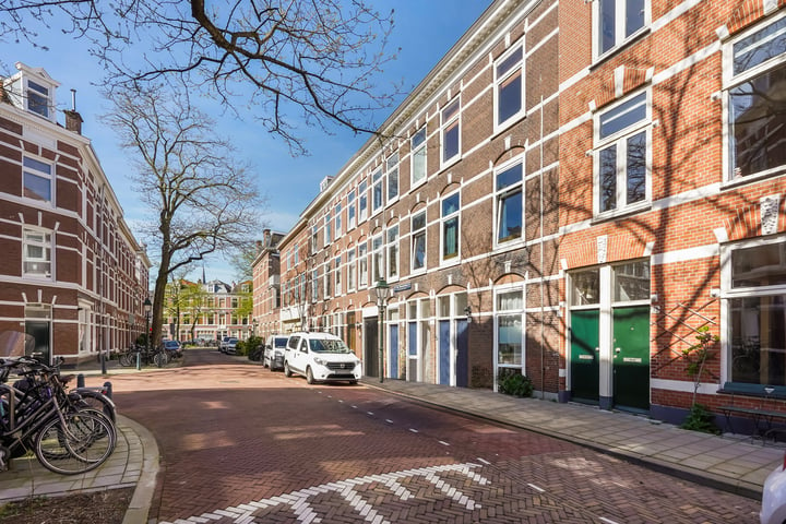 View photo 38 of Van Marumstraat 17