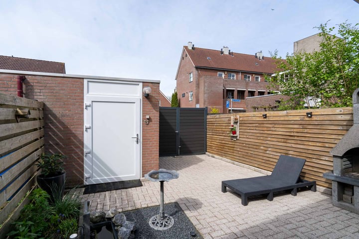 View photo 18 of Locomobielstraat 39