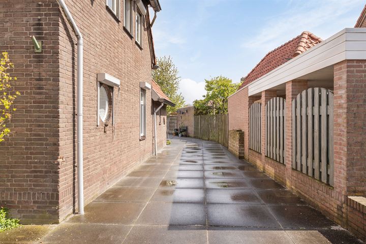 Bekijk foto 3 van Essenpasstraat 2