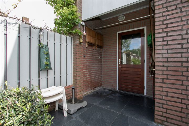 Bekijk foto 42 van Voorstestraat 111