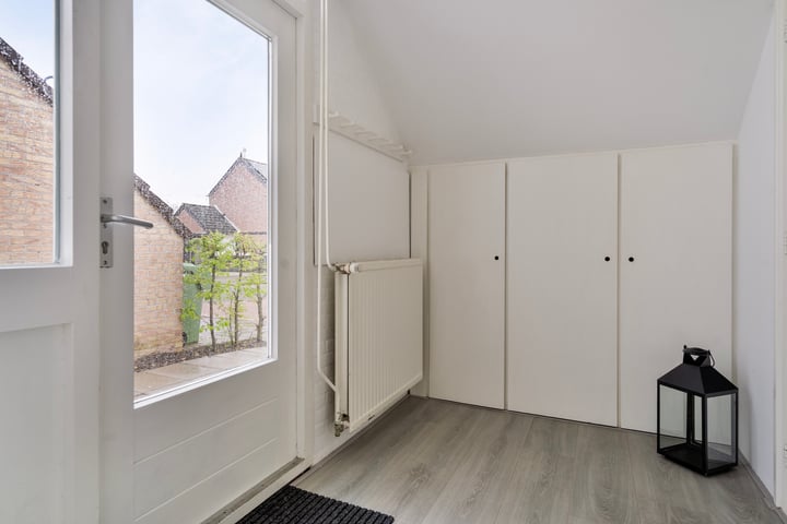 View photo 32 of Gerben Oswaldstraat 73