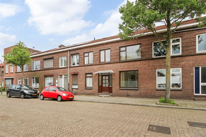 View photo 22 of Hooftstraat 113