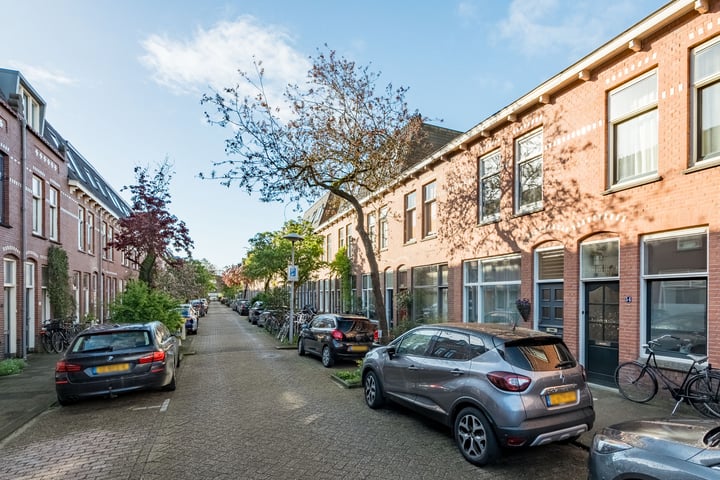 Bekijk foto 2 van Coornhertstraat 52