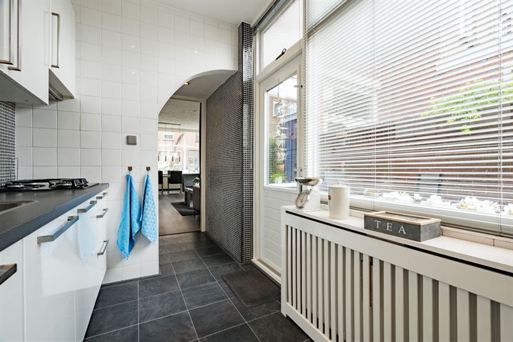 Bekijk foto 13 van Coornhertstraat 52