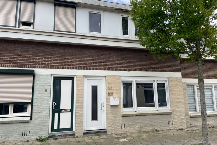 Bekijk foto 32 van Stadhouderstraat 6