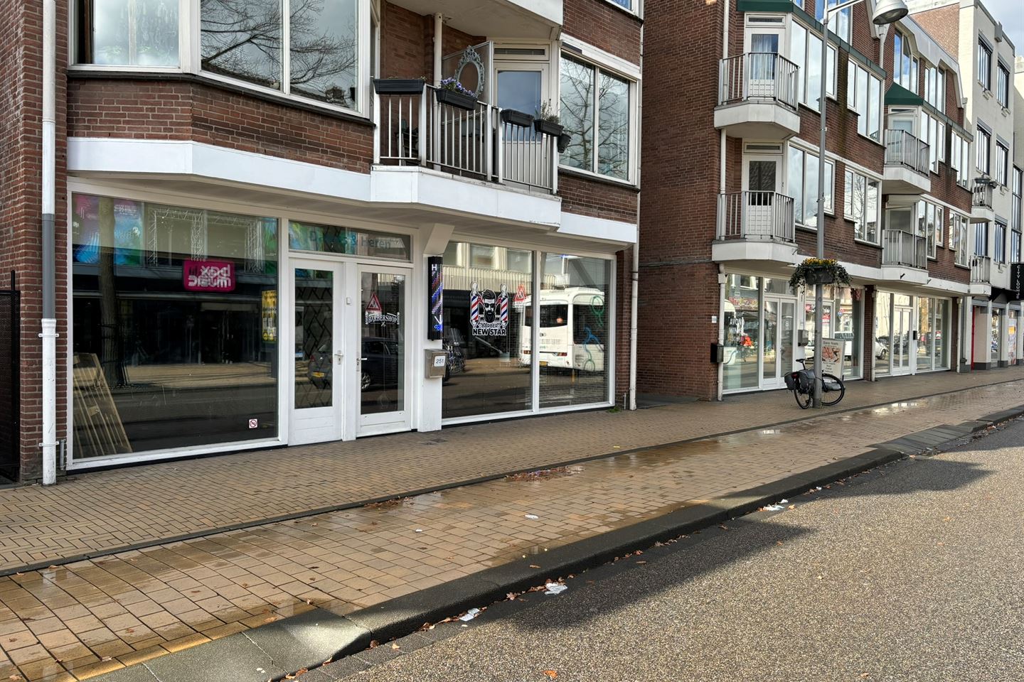 Bekijk foto 2 van Stationsstraat 251