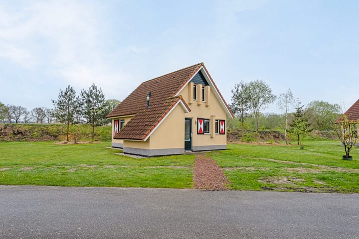 Photo 8 of Oranjekanaal NZ 10-0002