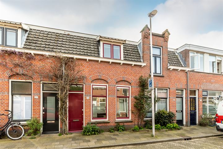 Bekijk foto 34 van Van der Helststraat 24