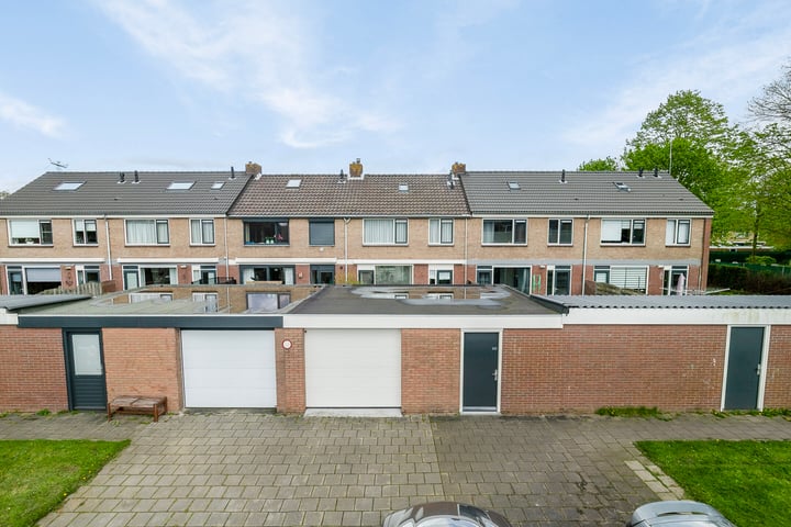 Bekijk foto 30 van van Oldenbarneveldstraat 18