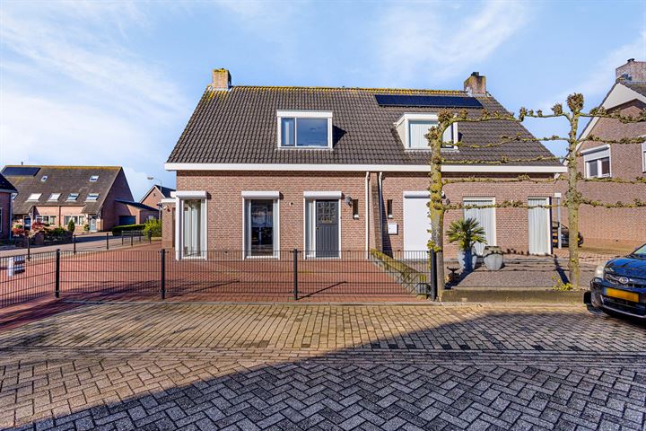 Bekijk foto 31 van Pinksterbloemstraat 2